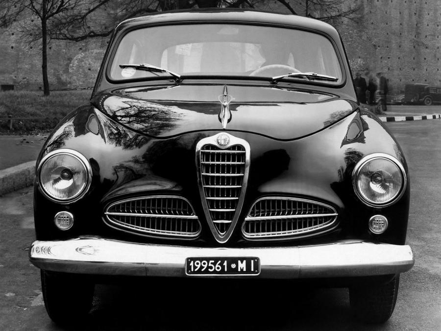  Alfa Romeo 1900 Berlina (1483) 1950 года  (фото 12 из 13)